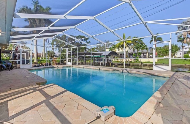 Hideaway Shores Retreat
