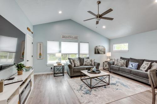 Higgins Lake Barndominium with Boat Parking!