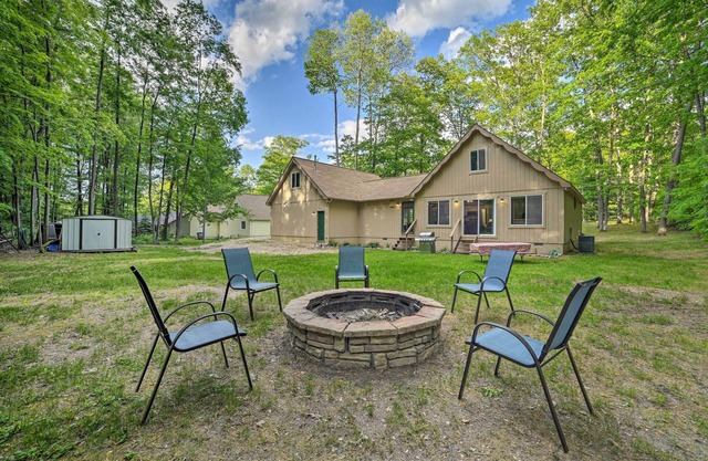 Higgins Lake Getaway ~ Fish, Boating, Golf, ATV