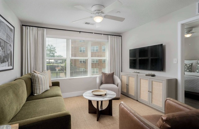 High Cotton – 3BR/3BA Condo Near UA w/Pool & Gym