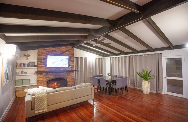 High Country Hideaway- Base of Mt Bulla/stirling