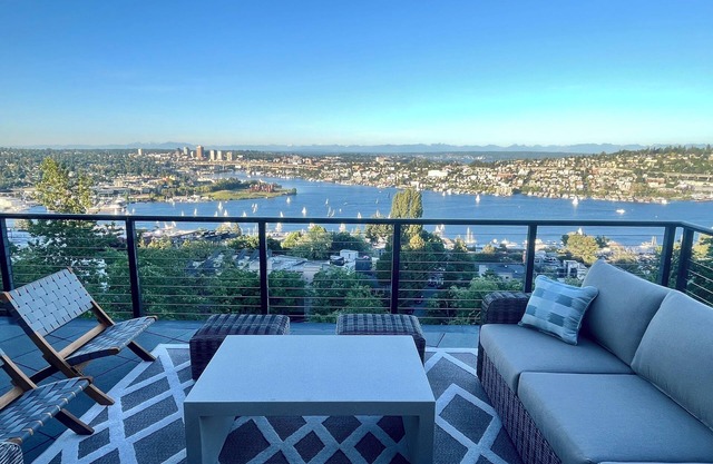 High-End City Home w/ A L L the amenities!