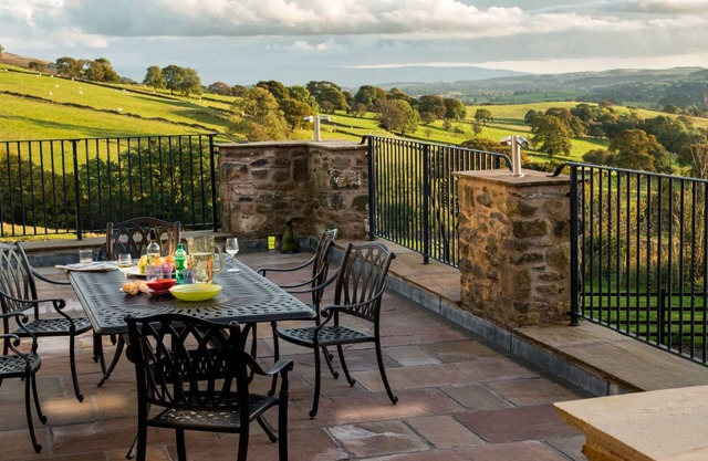 CHAMBRE HAUTE FELLSIDE, familial à Sedbergh, Ref 947265
