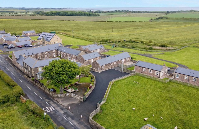 Haute Maison Hemmel, EMBLETON