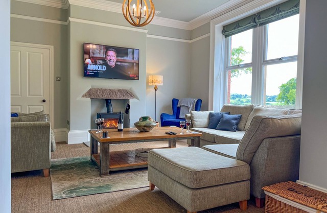 High House Cottage Southwaite - spacious cottage sleeping 6 with hot tub and 2 dogs welcome