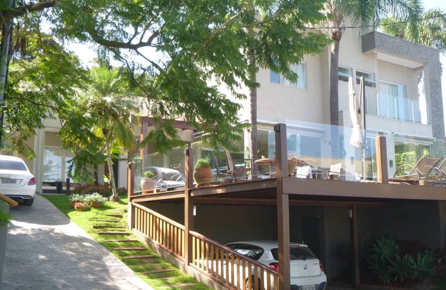 Maison de luxe à Escarps Lake 7 suites en face de Cooper Lane
