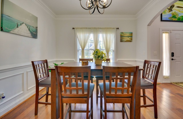 High Point Vacation Rental w/ Private Deck!