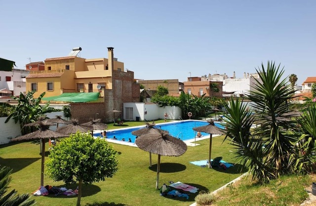 Appartement de haute qualité 3 chambres, 2 salles de bain & patio La Algaba