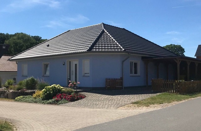 De haute qualité, comme nouvelle maison de vacances avec sauna, vélos, WiFi. Pure détente!