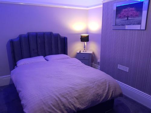 Highfields Living - All Rooms Ensuite- Free Wifi- Free Local Parking