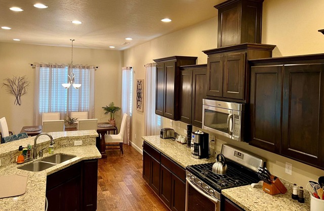 Highland House - Prescott Cabin Rentals