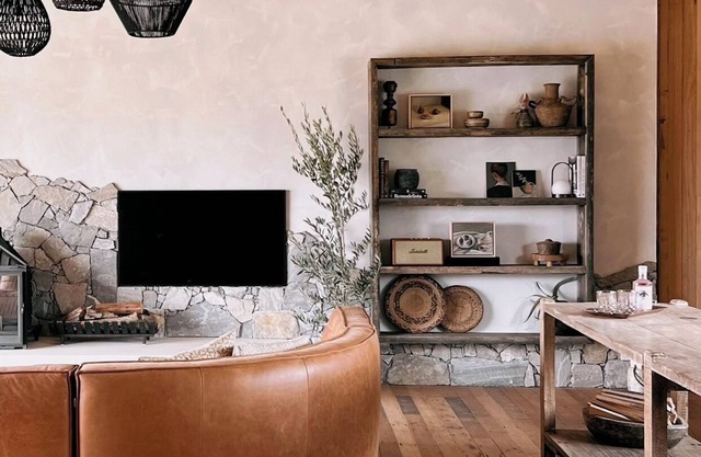Highland Ten - Luxury Rustic Retreat 15 minutes from the Gates of Mt Buller