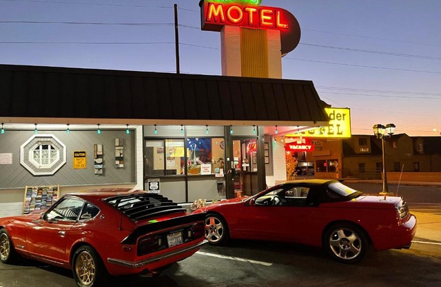 Highlander Motel