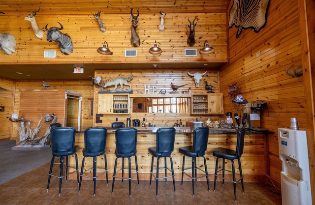 Highpoint Lodge Upper Level Inside East