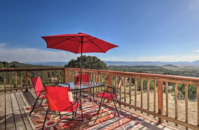 NOUVEAU! Mingus Mountain House w / terrasse et vue sur la montagne