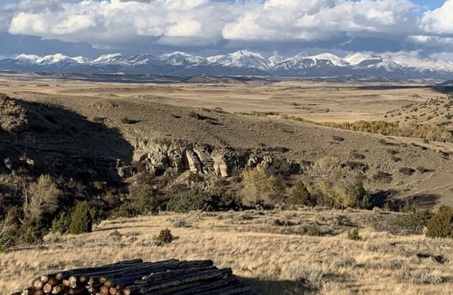 Hike, Fish, Explore! Minutes away from the Yellowstone River.