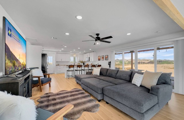 Superstition Mountains at Your Doorstep! Remodeled Bungalow!