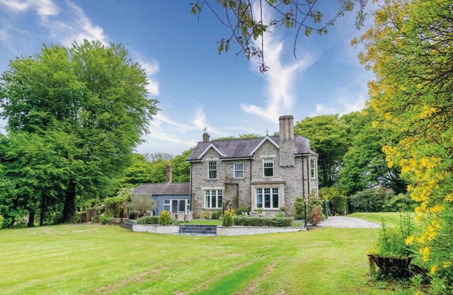 Hill House Country Estate - Princes Gate, Narberth