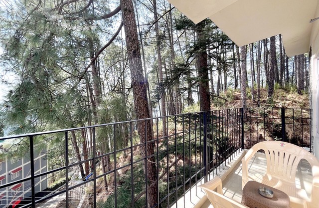 Hill Songey by Dumnu Homes