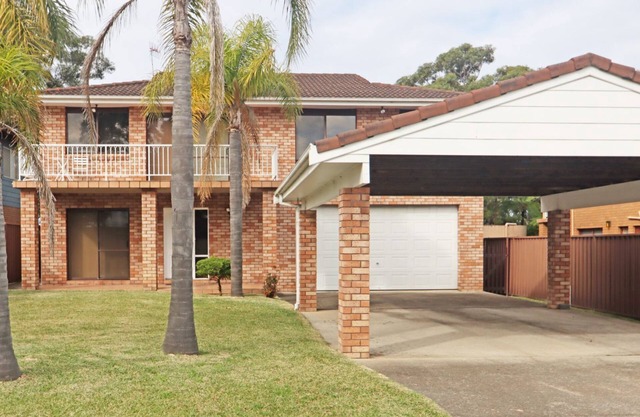 Vues de Hill Top Water et Bush