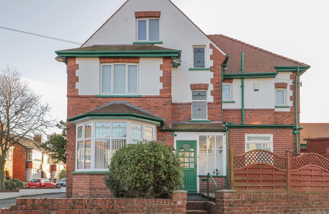 Hillcrest, SCARBOROUGH