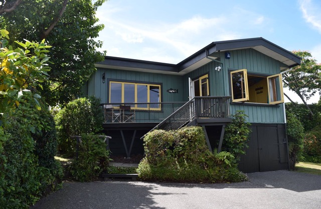 HAUTEUR COTTAGE TAUPO
