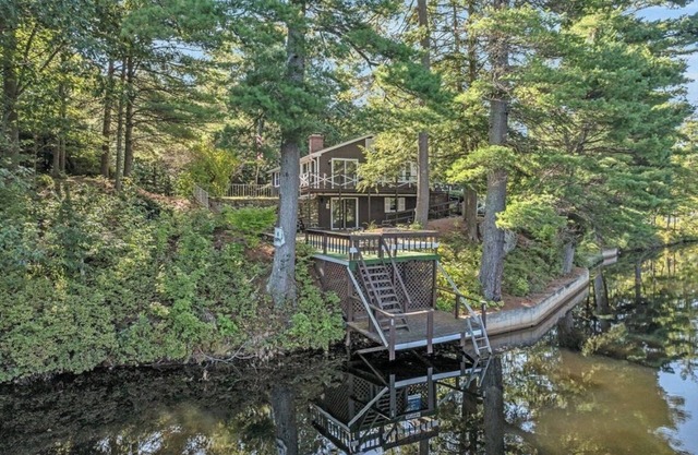 Hilltop Retreat on Lake Monomonac — Peaceful Views & Private Dock
