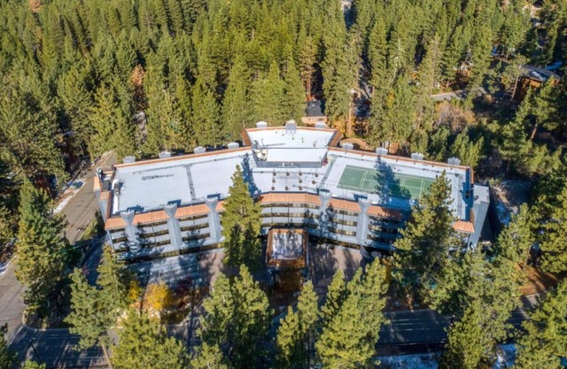 Hilton Vacation Club - Tahoe Seasons - Across from Heavenly Ski Resort