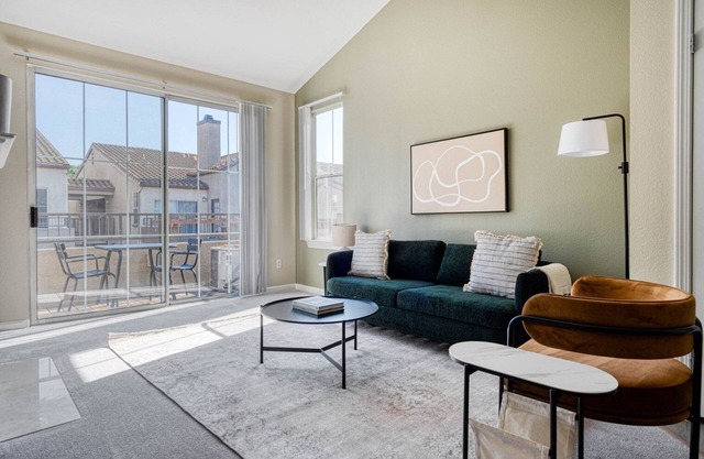Hip San Jose - The Alameda 2BR w/ Gym & Pool, nr Caltrain, by Blueground