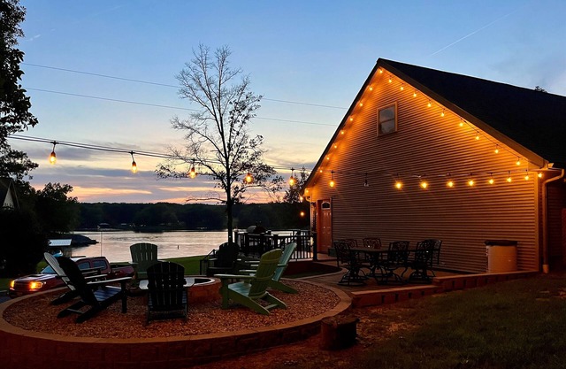 Hip-Young-Fun LAKE HOUSE Guest Suite