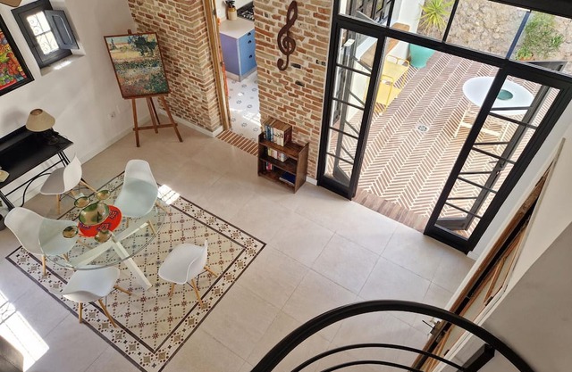 Villa Balneario de Pina - Maison Rénovée Près de la Plage à Málaga