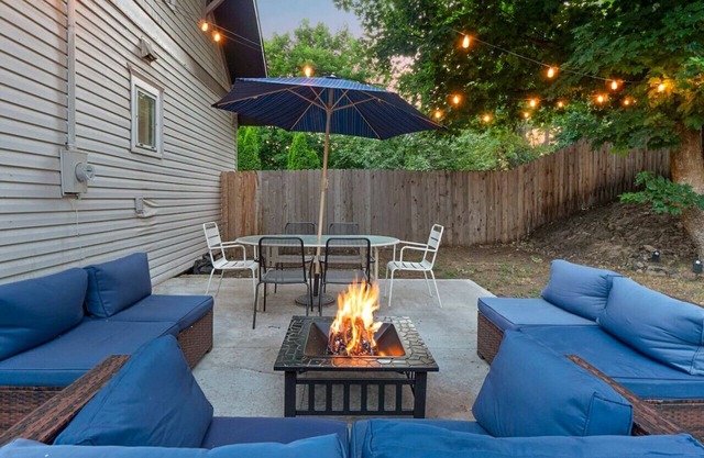 Historic 5BR Home with Games Minutes to Downtown