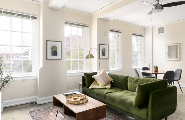 Historic Apt ♥ of DT 5 mins to UAB w/ Free Parking