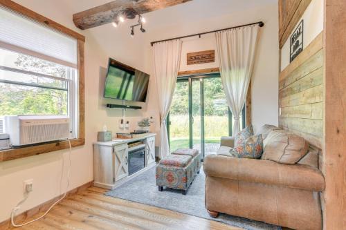 Historic Charm and Modern Luxury 6 Mi to Stowe Mtn