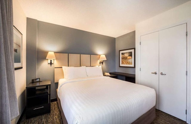 Historic Charm meets Modern Comfort! 3 Modern Units, Full Kitchen, Pets Allowed!