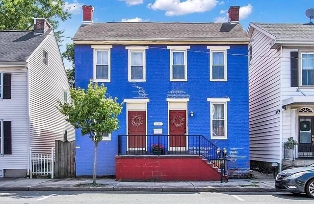 Grand Strickhouser Haven c.1853 – Private DT Home - Free Parking