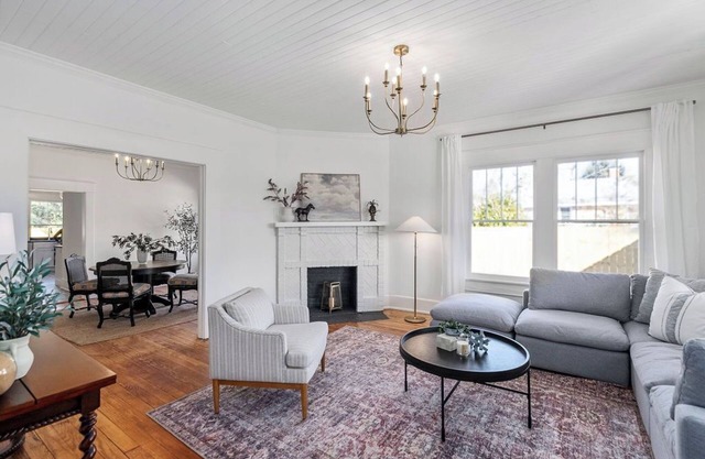 Historic Downtown - 5 Bedrooms, 7 Beds, Sleeps 10!