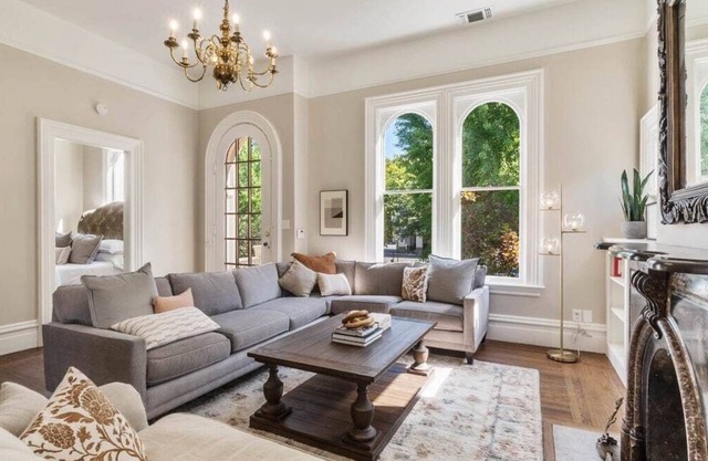 Historic Downtown Sacramento Victorian
