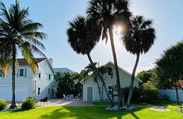 Historic Downtown Pass A Grille Beach New Listing 15K Sq Ft! ES