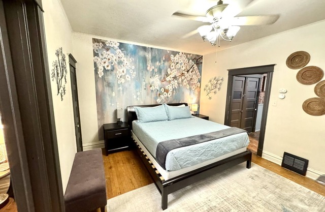 Historic Dutchtown Delight with King Bed