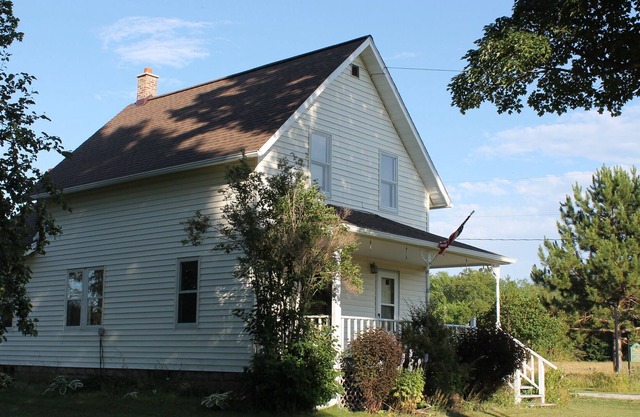 Ferme historique - Accès direct au sentier de motoneige - Propriété de 152 acres