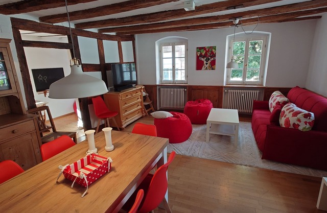 Historic farmhouse in the village center. Family-friendly. Pet friendly!