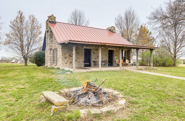 Historic Farmhouse on 7 Acres w/ Stellar View!