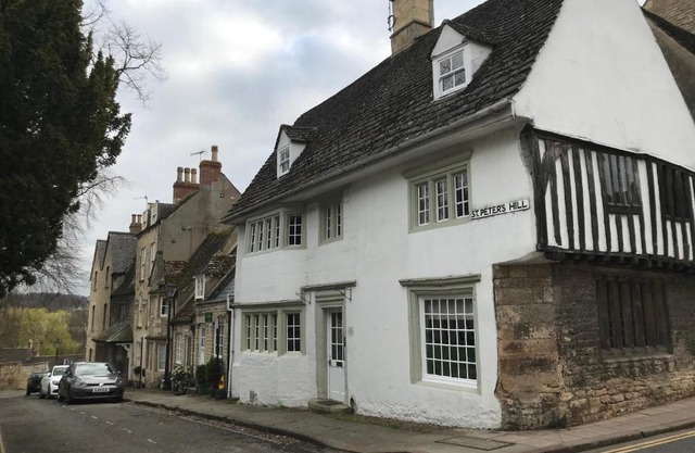 Historic Grade II Listed Homely Cottage