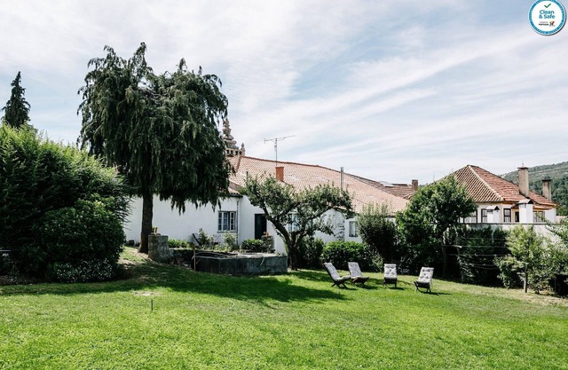 Demeure historique Alto Douro - 3 chambres, salons, cheminées, jardin!
