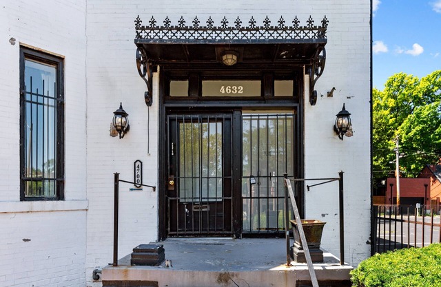 4632(2ndFl): Historic Haven by JZ Vacation Rentals