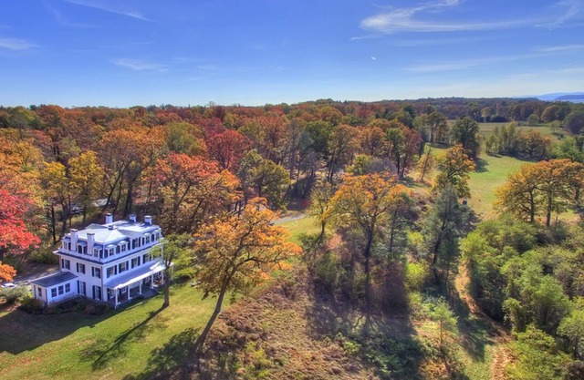Maison historique de la vallée de l'Hudson sur 87 acres, vues à couper le souffle