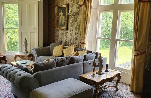 Manor House - 6 Bedrooms - Swimming Pool - Hot Tub