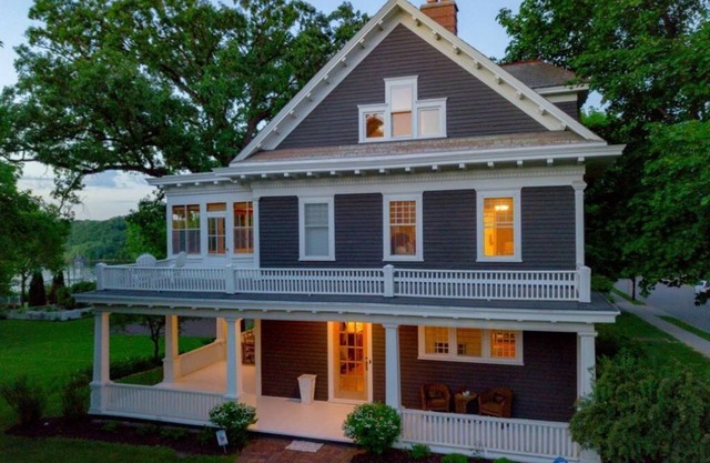 Maison historique de Stillwater, centre-ville, piétonne, design néo-colonial