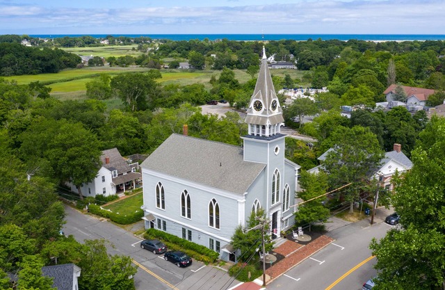 Historic Meetinghouse Church in center of Sandwich Village - Ask 20% Discount